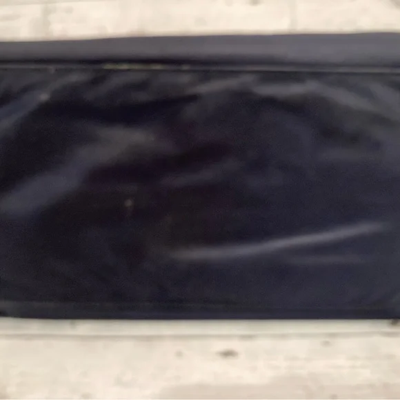 Dooney and Bourke handbag - Picture 5 of 16